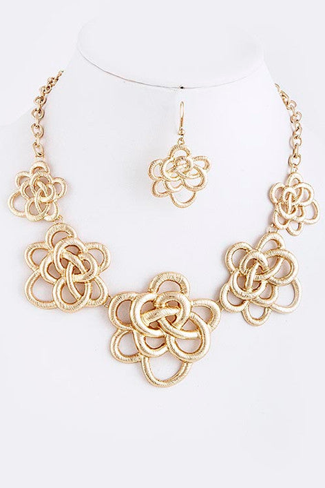 Knotted Flower Necklace - My Jewel Candy