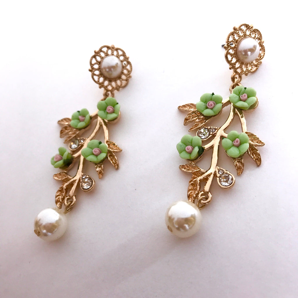 Mint Floral & Pearl Earrings